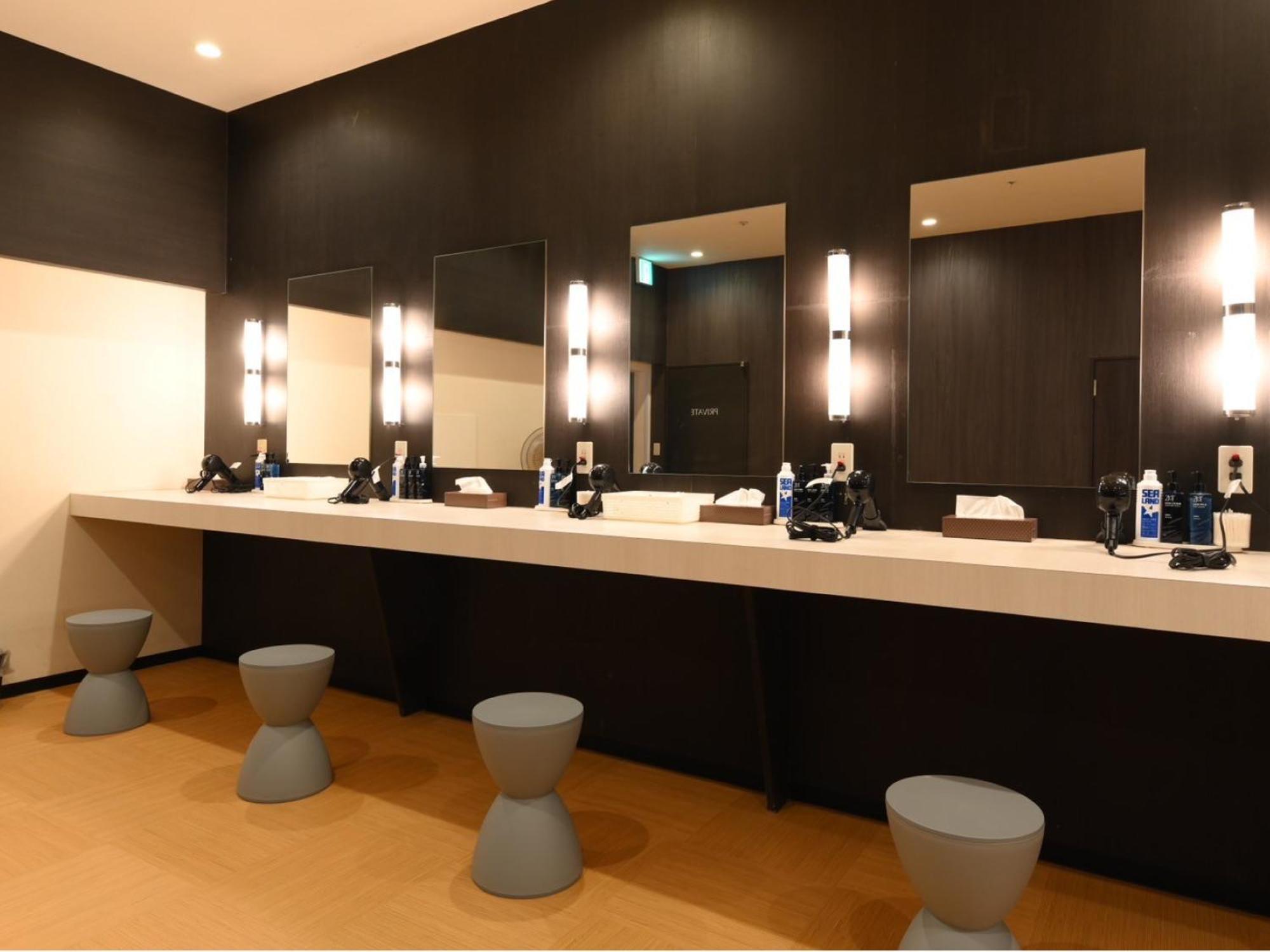 The Centurion Sauna Rest & Stay Sapporo Male Only Extérieur photo